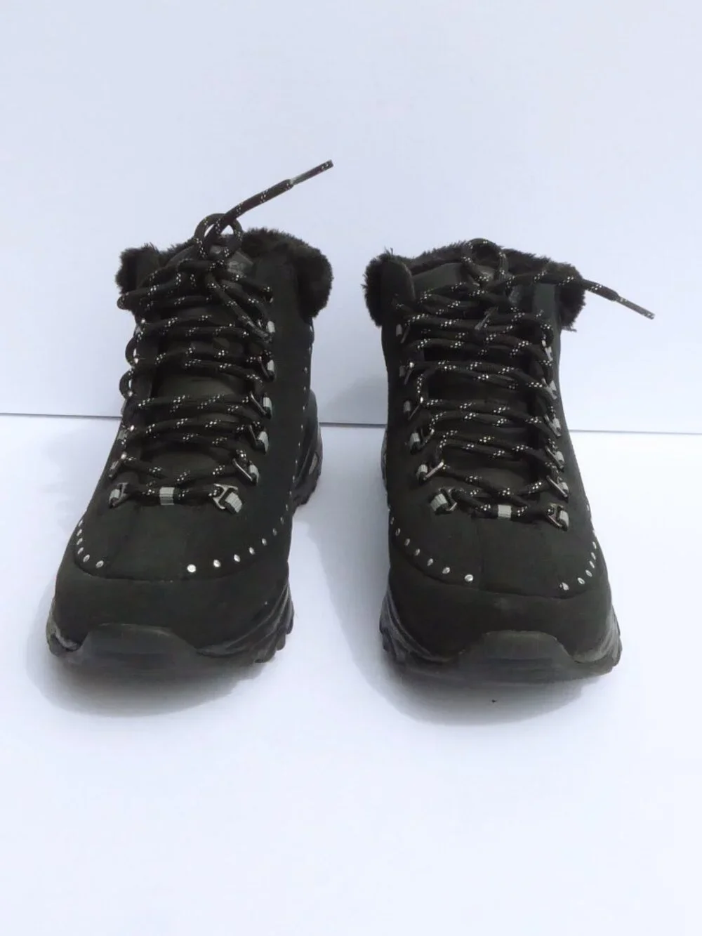Skechers d'lites black and silver faux fur trim lace up high top sneakers 8.5